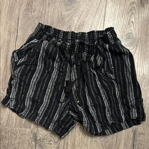 Briggs New York Black and White Textured Shorts